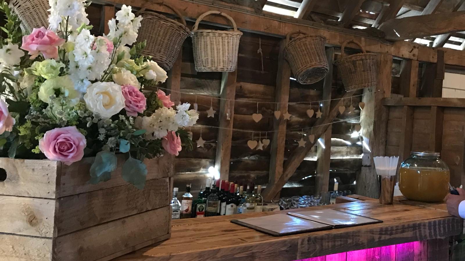 Read more about the article The Kent Mobile Bar Company