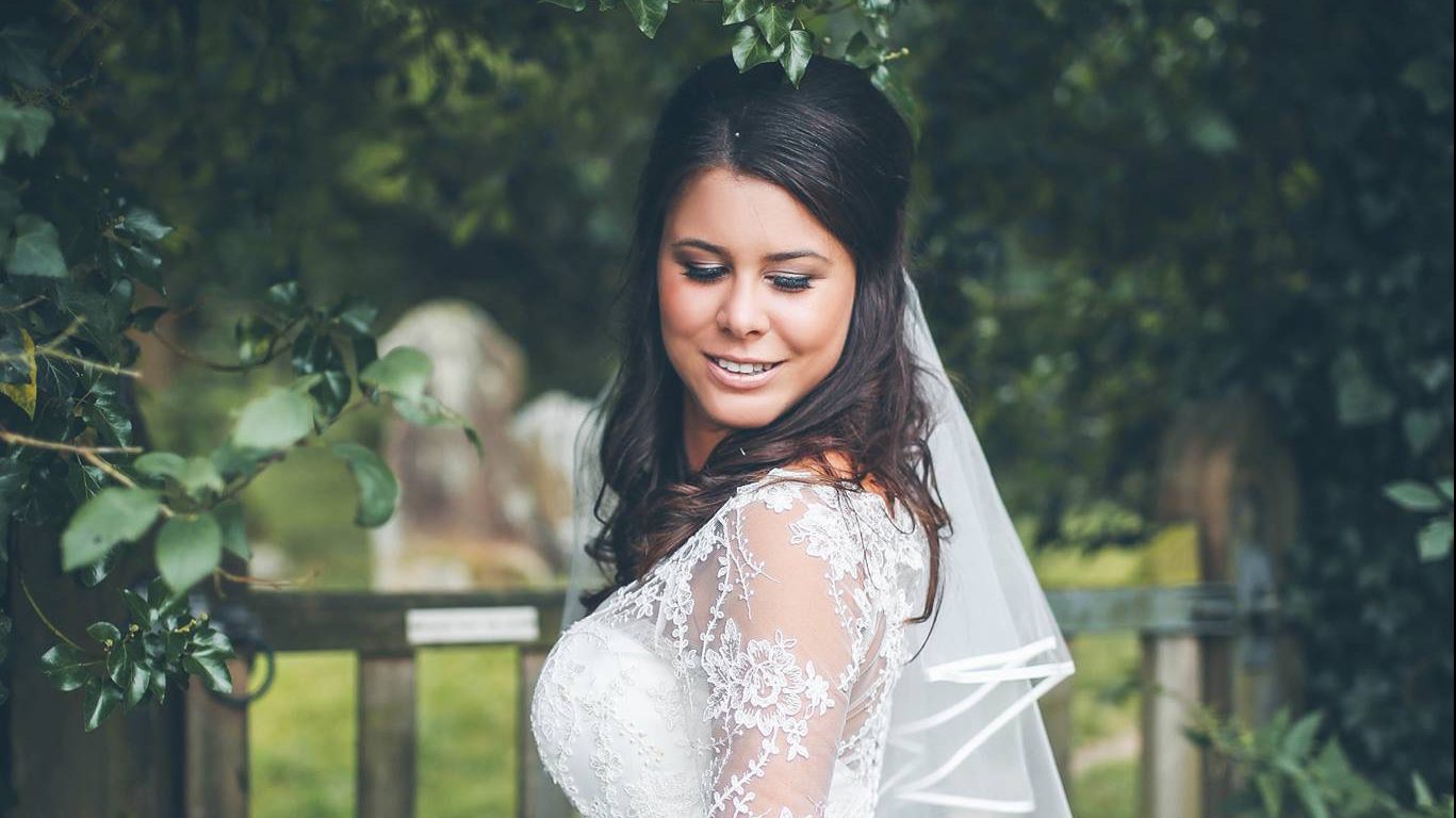 Read more about the article Ellen Dalton Hair and Make Up Artist