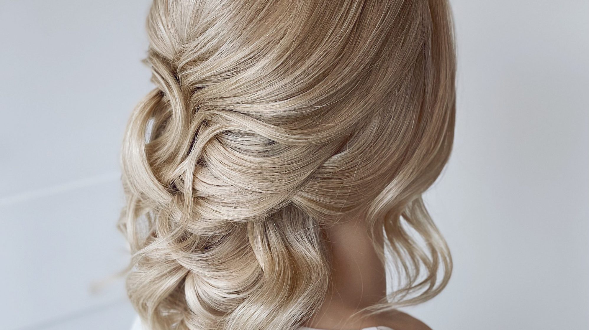 Read more about the article Holly Louise London
