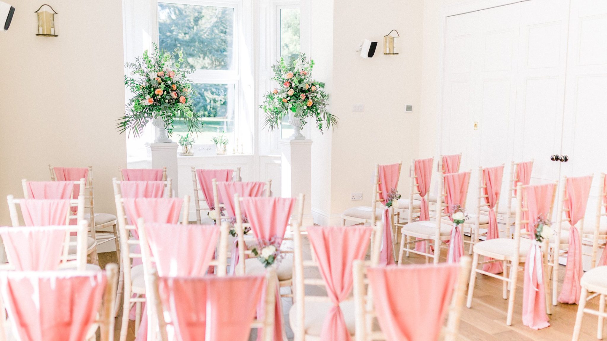 Read more about the article Choosing a Colour Scheme for your Wedding