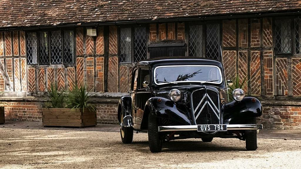 Read more about the article Choosing your Wedding Transportation to match your Wedding Theme