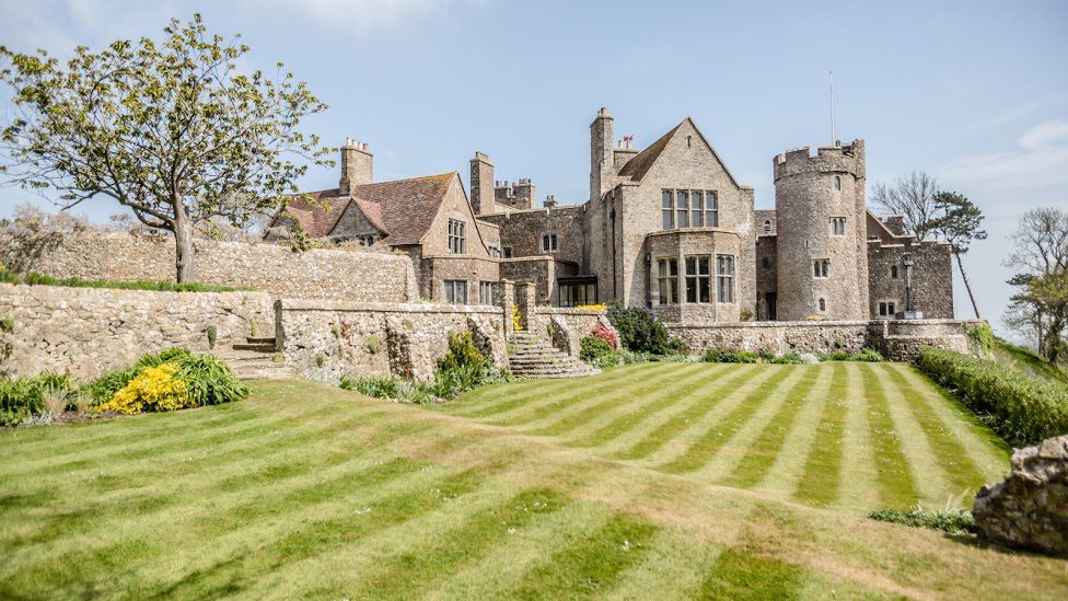 Read more about the article Lympne Castle